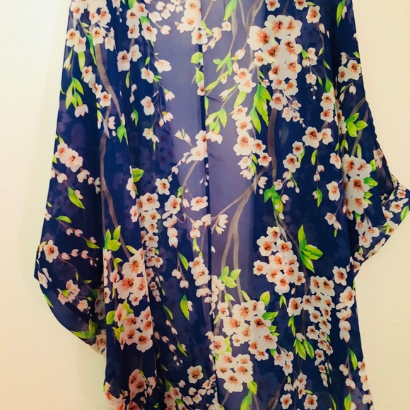 Cardigan blue flower print - Picture 6 of 7